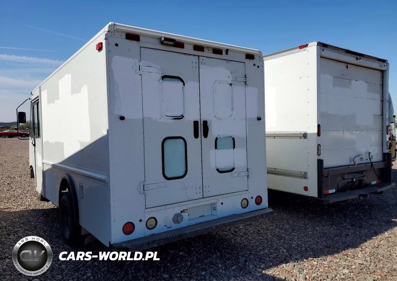 2006 Ford E350 Delivery Truck VIN:1FCKE39L06DA33753 - 2