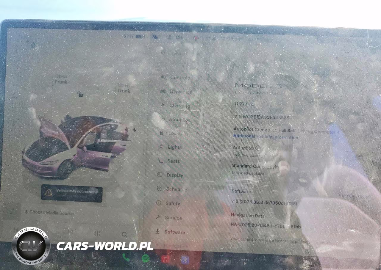 2025 Tesla Model 3 VIN:5YJ3E1EA3SF048585 - 9