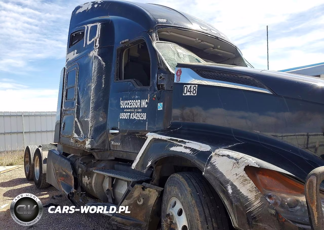 2023 Kenworth T680 Semi Truck VIN:1XKYD49X7PJ258264 - 9