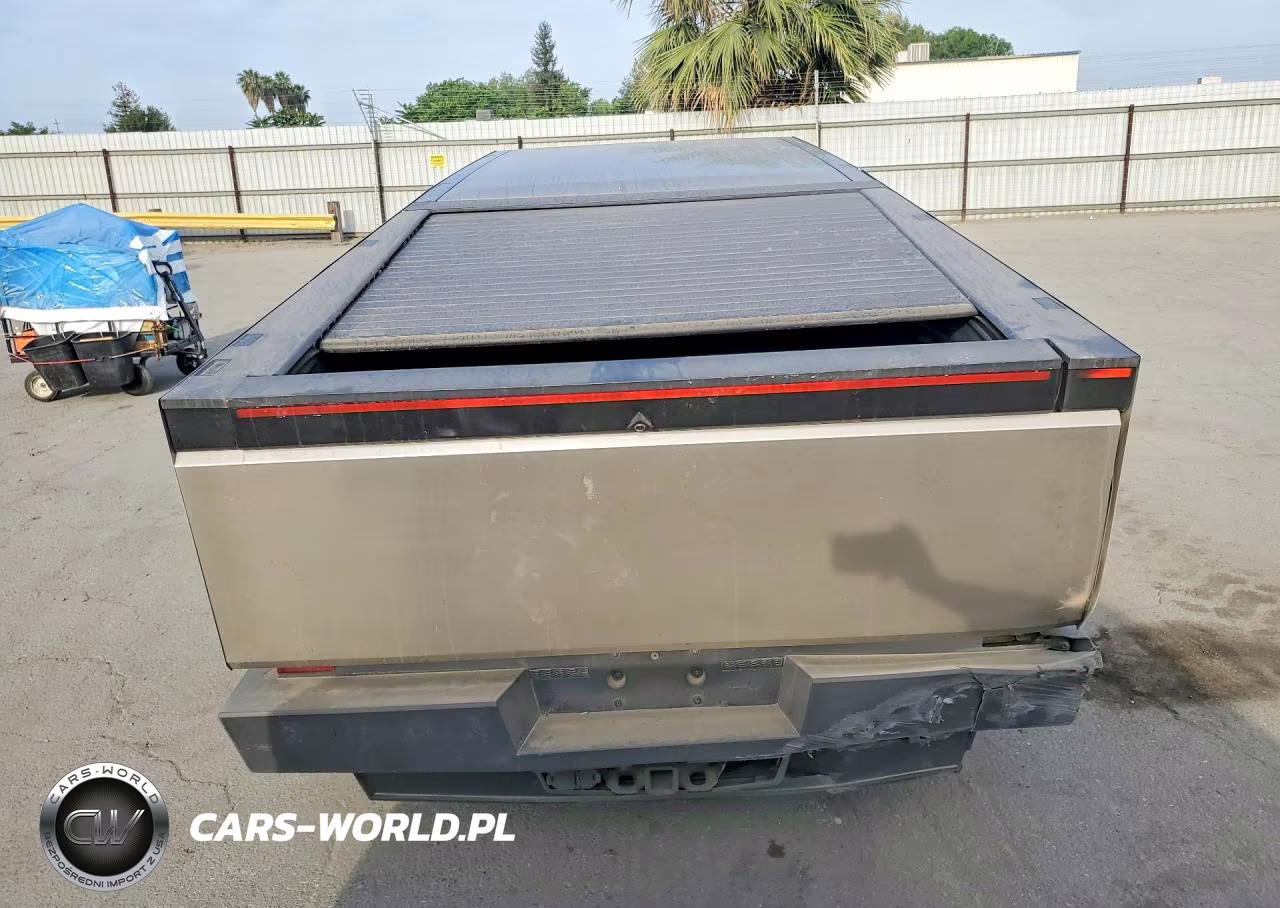 2024 Tesla Cybertruck VIN:7G2CEHED5RA034355 - 6