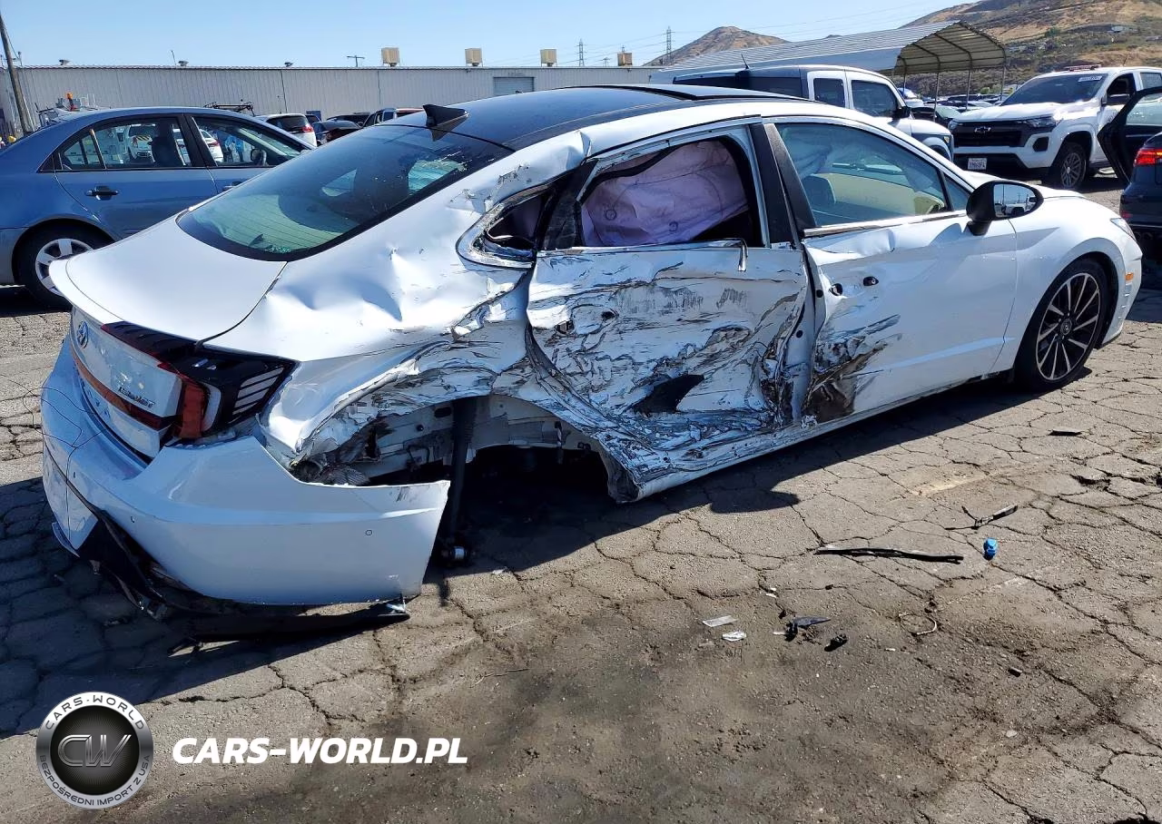 2021 Hyundai Sonata Limited VIN:5NPEH4J26MH080838 - 3
