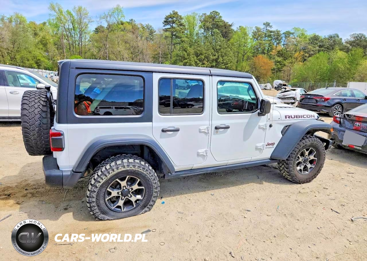 2019 Jeep Wrangler Unlimited Rubicon VIN:1C4HJXFG7KW607705 - 3