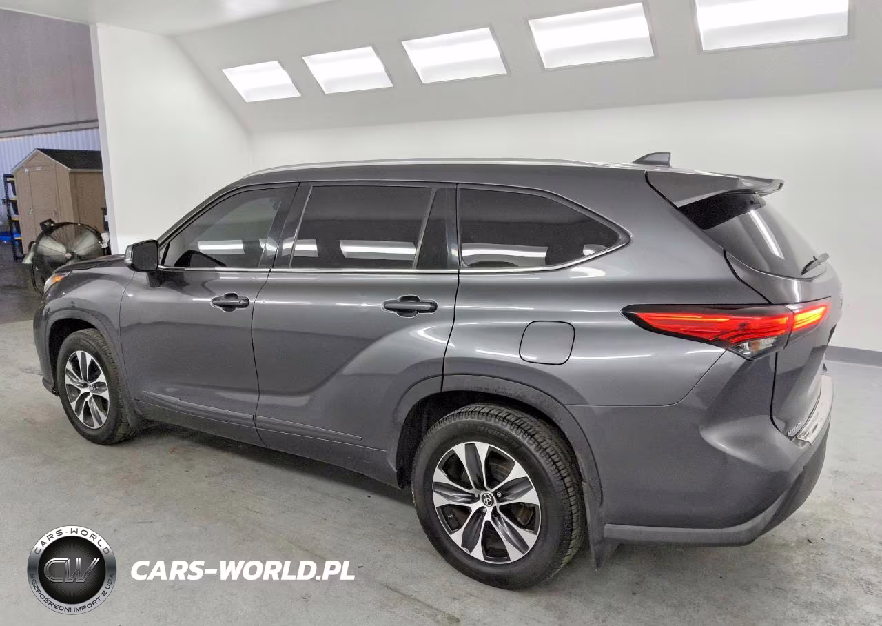 2020 Toyota Highlander Xle VIN:5TDHZRAH3LS003882 - 2