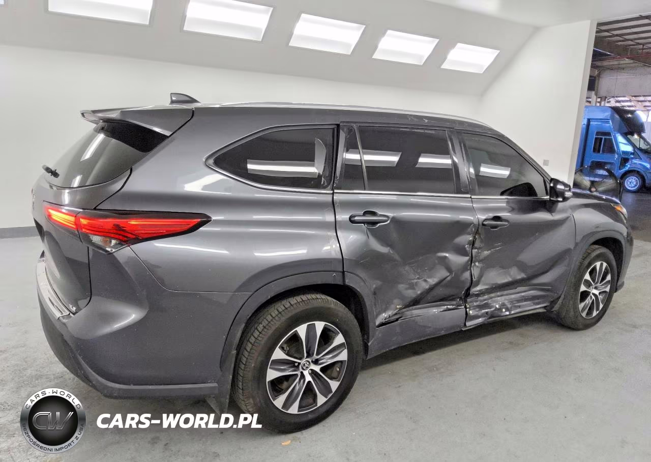 2020 Toyota Highlander Xle VIN:5TDHZRAH3LS003882 - 3