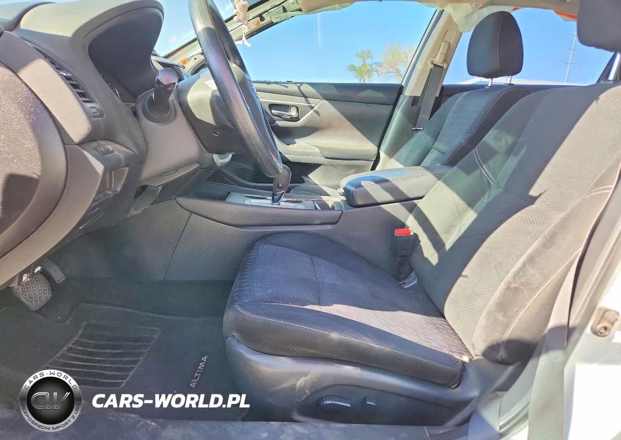 2017 Nissan Altima 2.5 S VIN:1N4AL3AP7HN325211 - 7