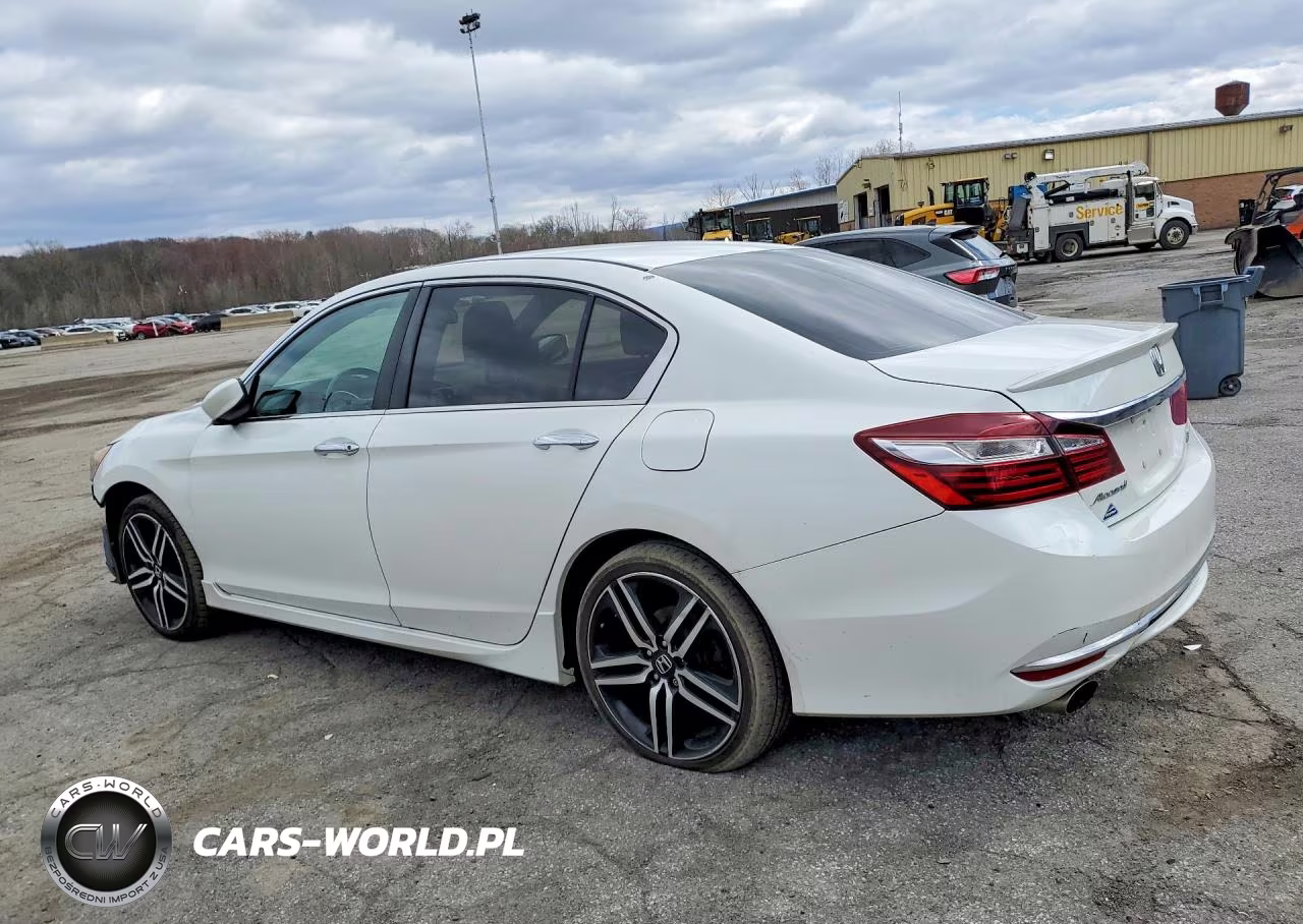 2017 Honda Accord Sport Special Edition VIN:1HGCR2F18HA076815 - 2