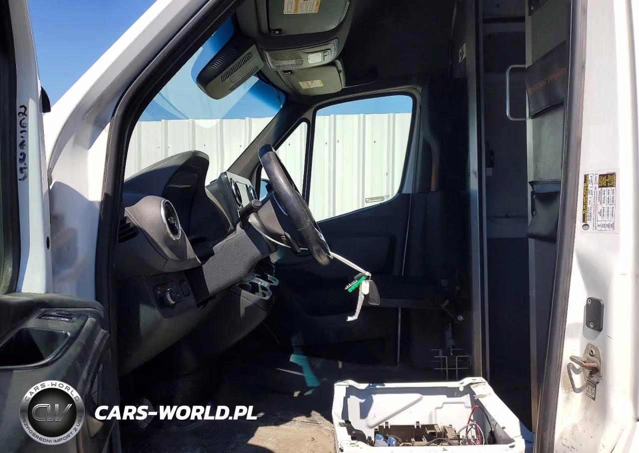 2019 Mercedes Benz Sprinter 2500 Delivery Van VIN:WD3PF1CD6KP051606 - 7