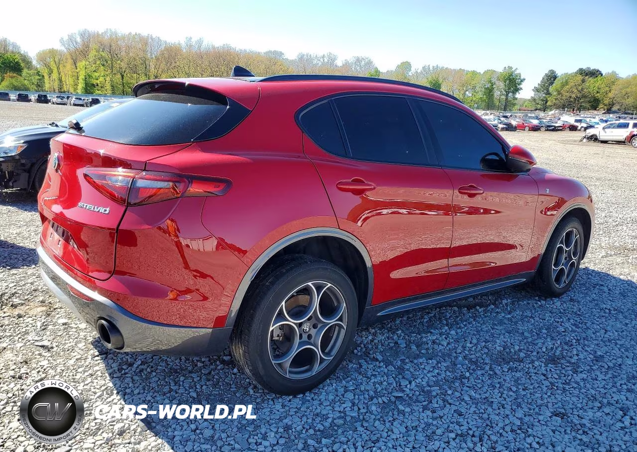 2022 Alfa Romeo Stelvio Ti VIN:ZASPAKBN7N7D47332 - 3