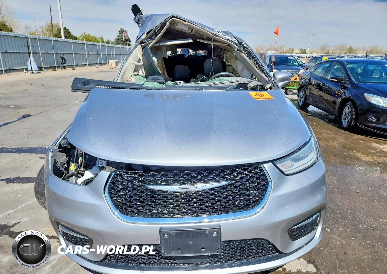 2021 Chrysler Pacifica Touring L VIN:2C4RC1BG5MR532984 - 5