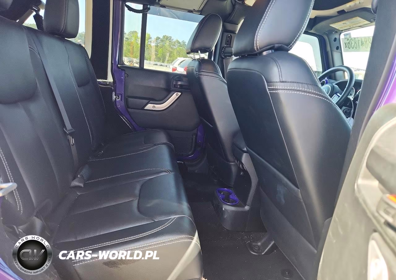 2018 Jeep Wrangler Unlimited Sahara VIN:1C4BJWEG7JL816833 - 11