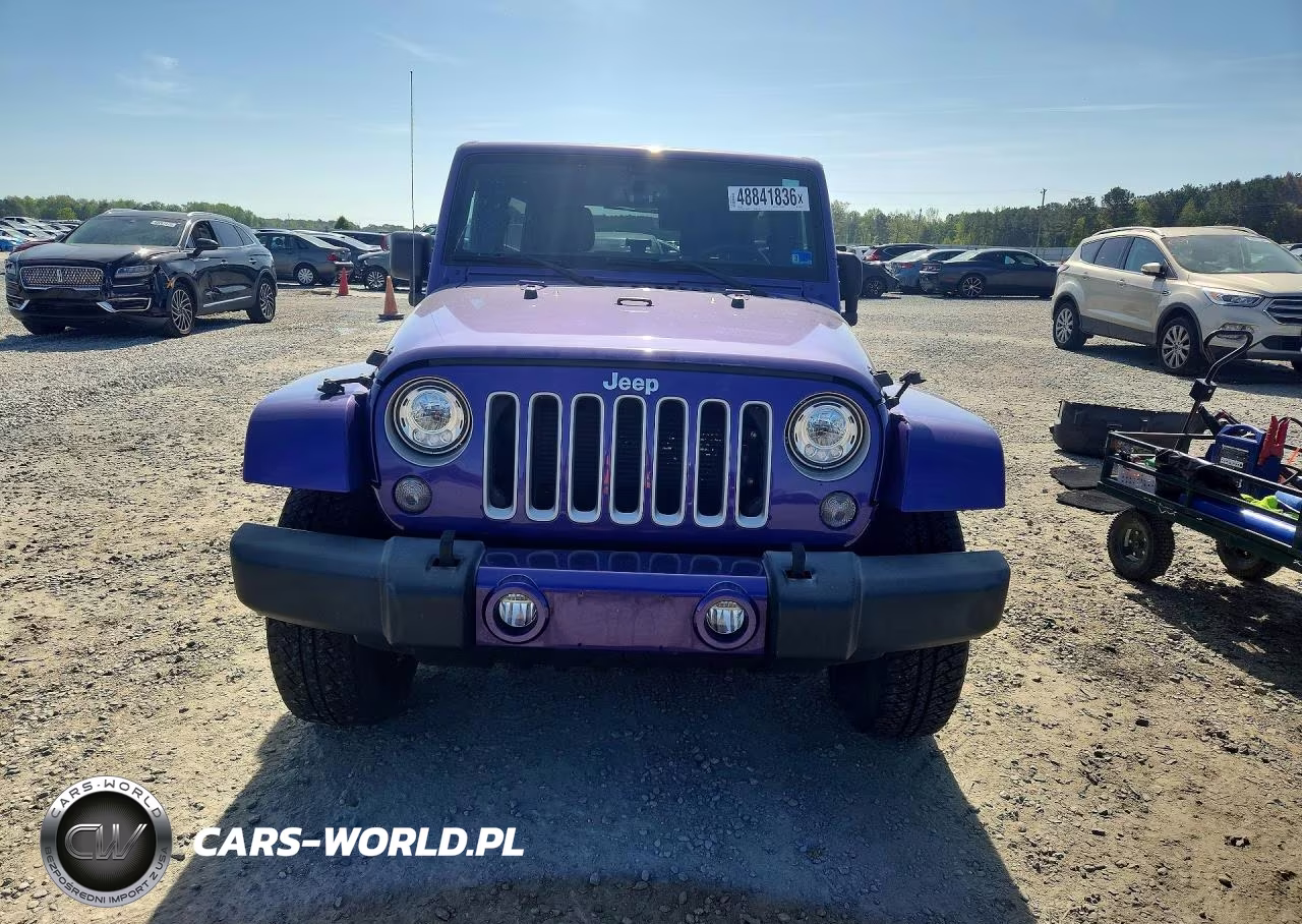 2018 Jeep Wrangler Unlimited Sahara VIN:1C4BJWEG7JL816833 - 5