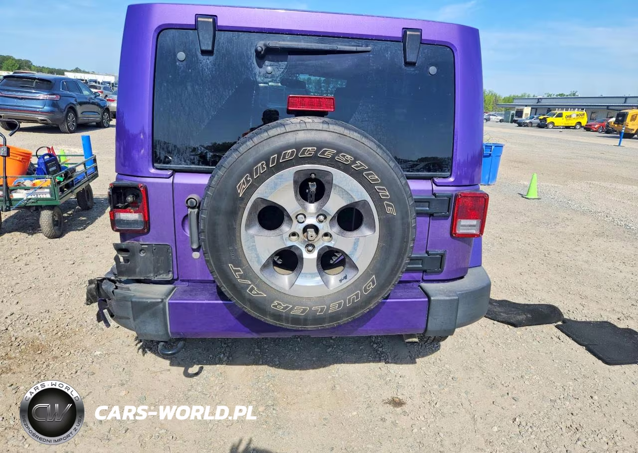 2018 Jeep Wrangler Unlimited Sahara VIN:1C4BJWEG7JL816833 - 6