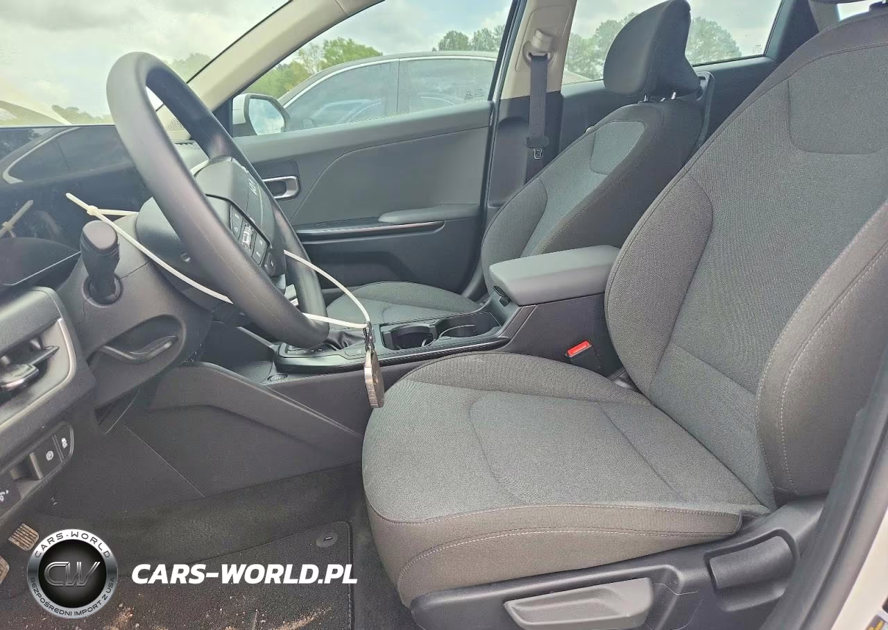 2025 Kia K4 Lxs VIN:3KPFT4DE9SE119030 - 7