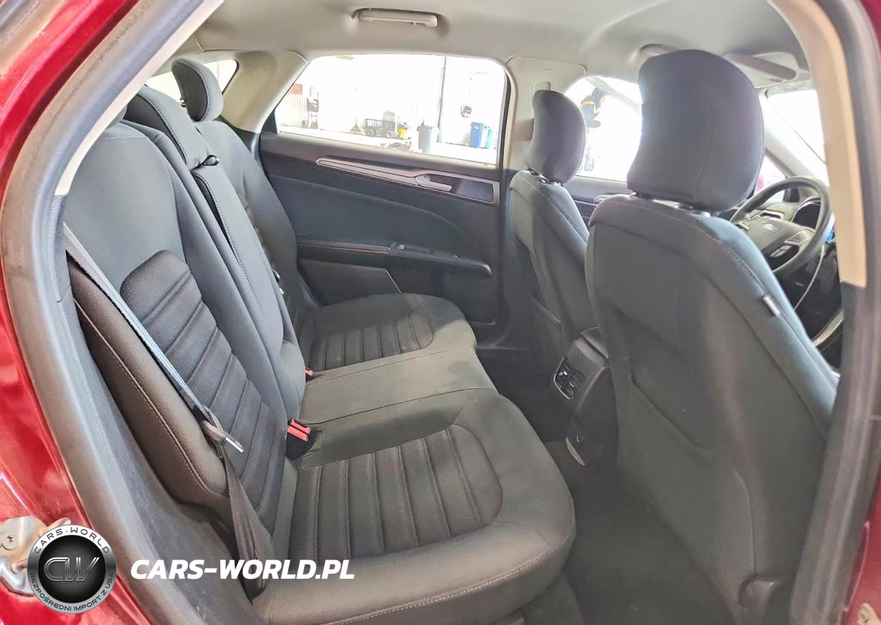 2019 Ford Fusion Se VIN:3FA6P0HD4KR133673 - 10