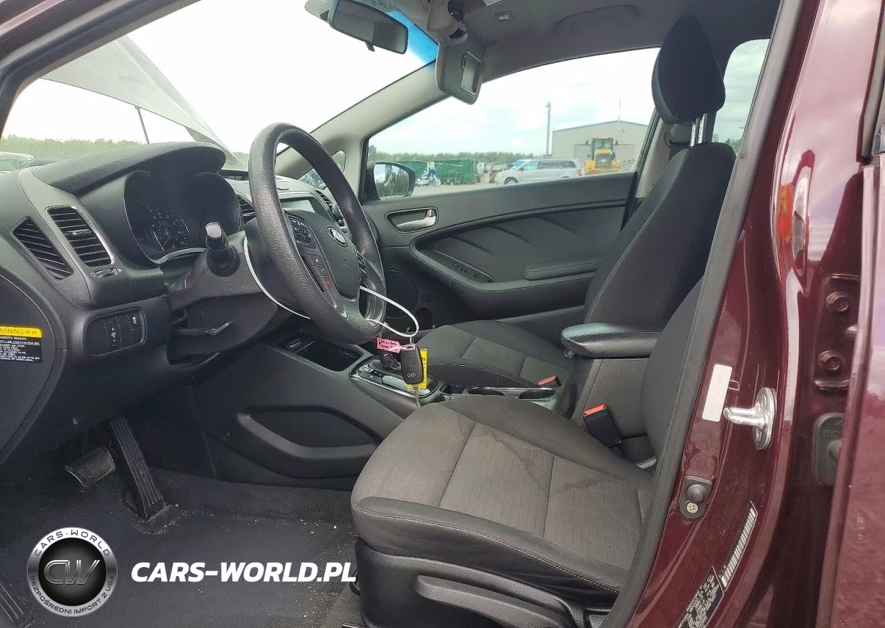 2018 Kia Forte Lx VIN:3KPFL4A7XJE253999 - 7