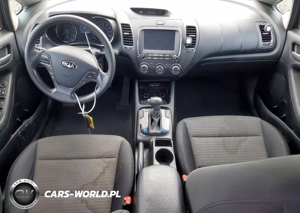 2018 Kia Forte Lx VIN:3KPFL4A7XJE253999 - 8