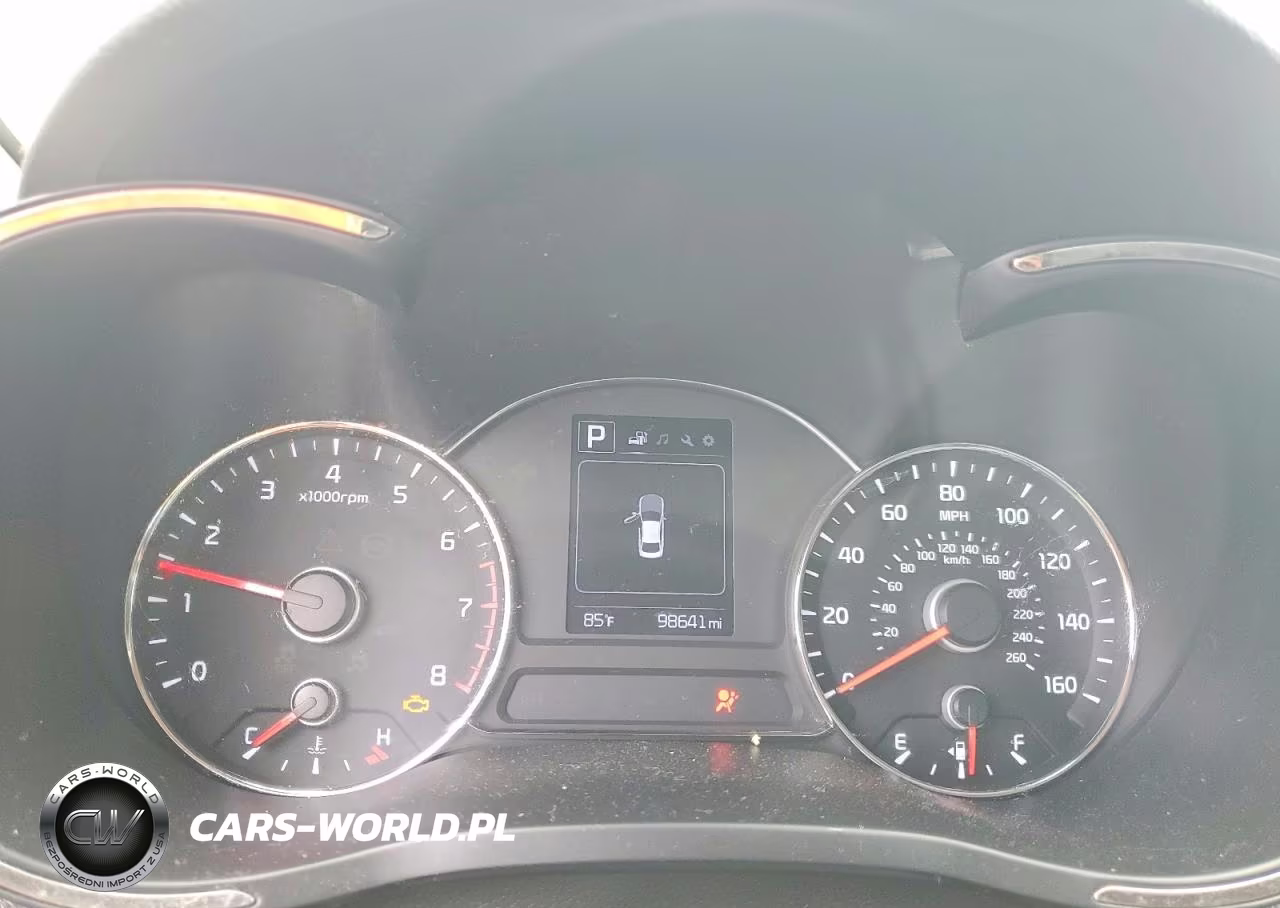2018 Kia Forte Lx VIN:3KPFL4A7XJE253999 - 9