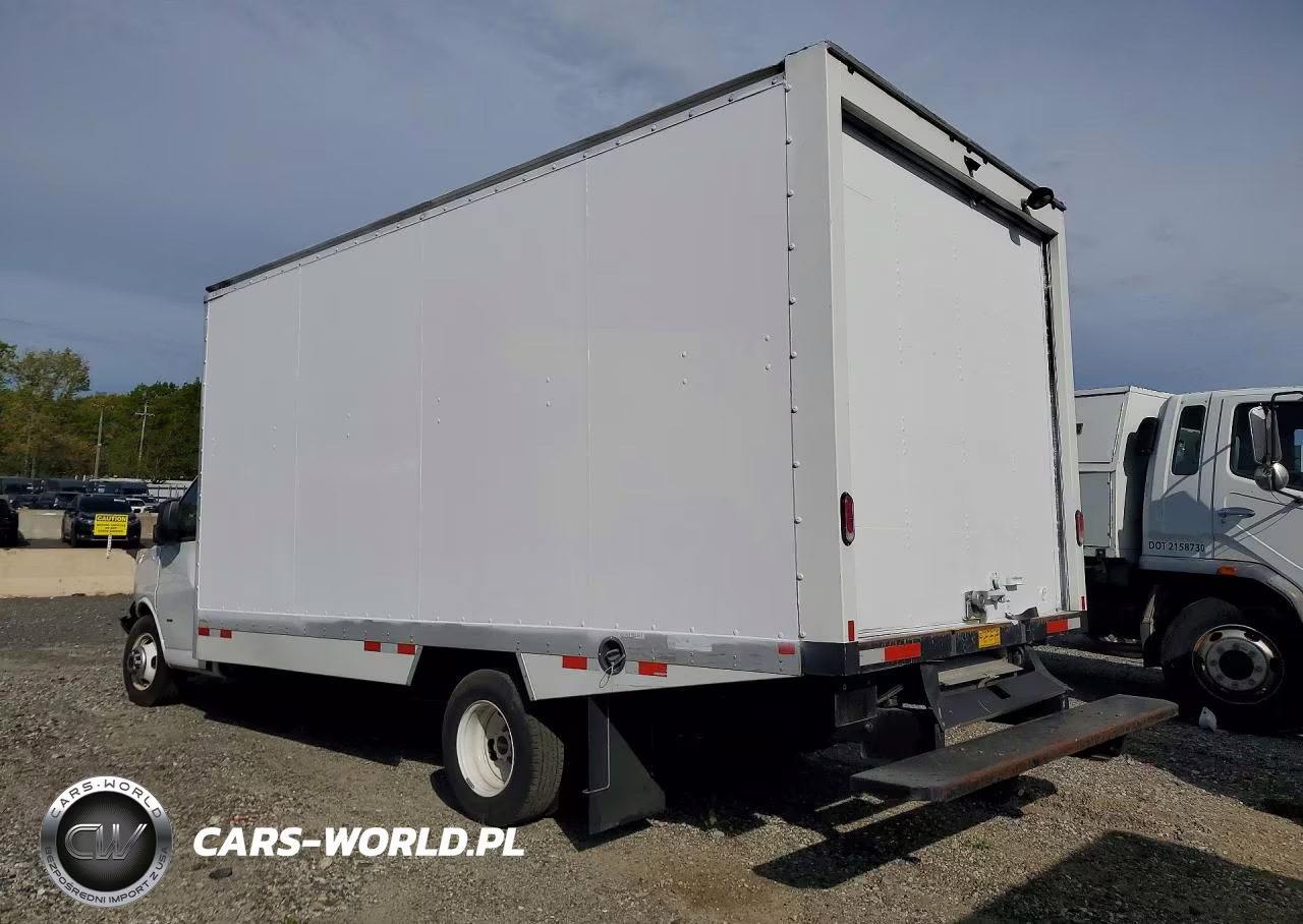 2024 GMC Savana Refrigerated Box Truck VIN:7GZ37TF70RN003997 - 2