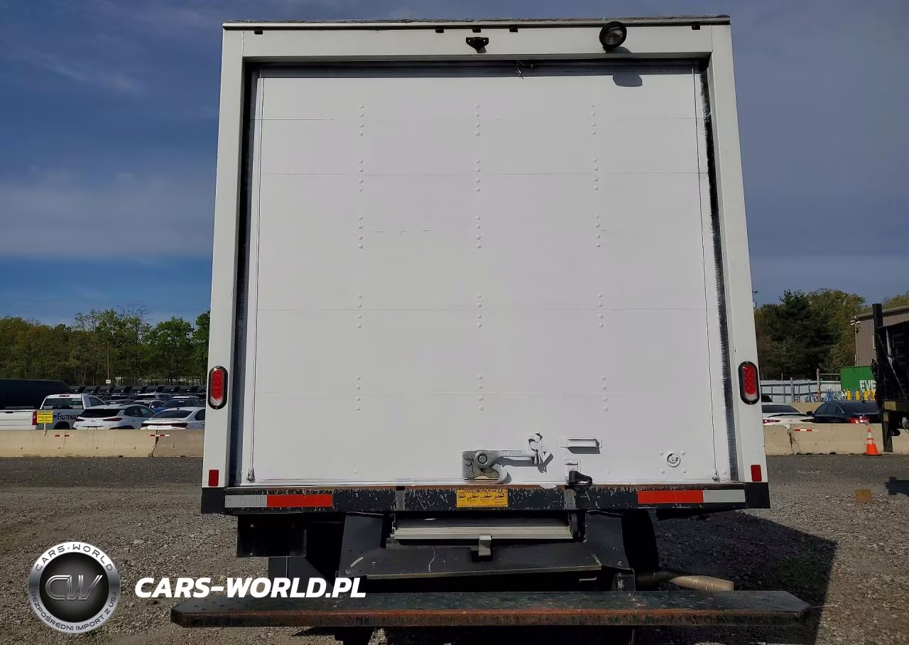 2024 GMC Savana Refrigerated Box Truck VIN:7GZ37TF70RN003997 - 6