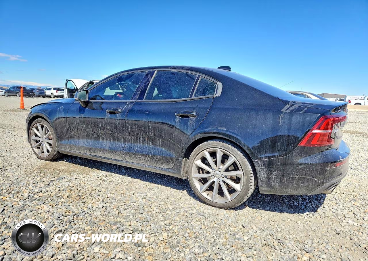 2020 Volvo S60 T6 Momentum VIN:7JRA22TKXLG042096 - 2