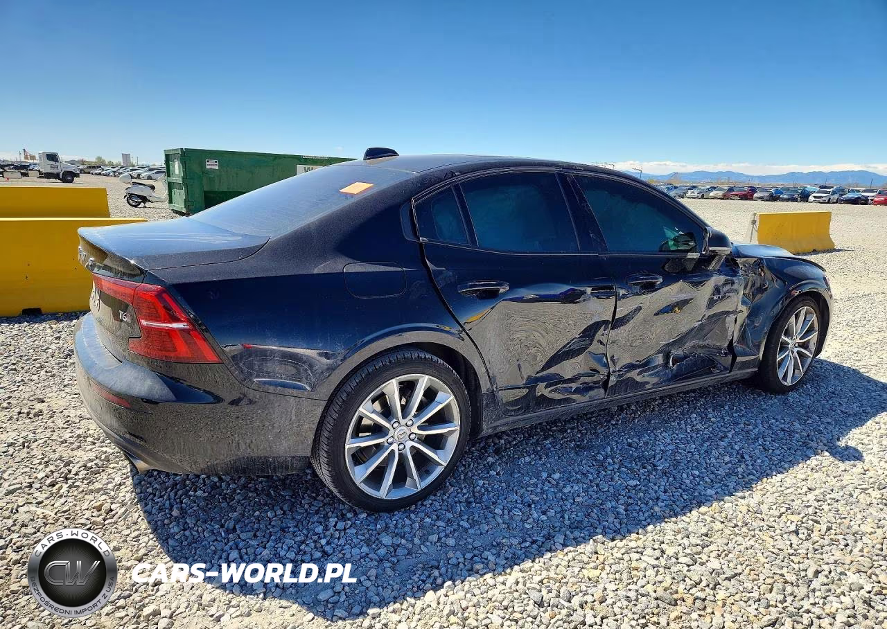 2020 Volvo S60 T6 Momentum VIN:7JRA22TKXLG042096 - 3