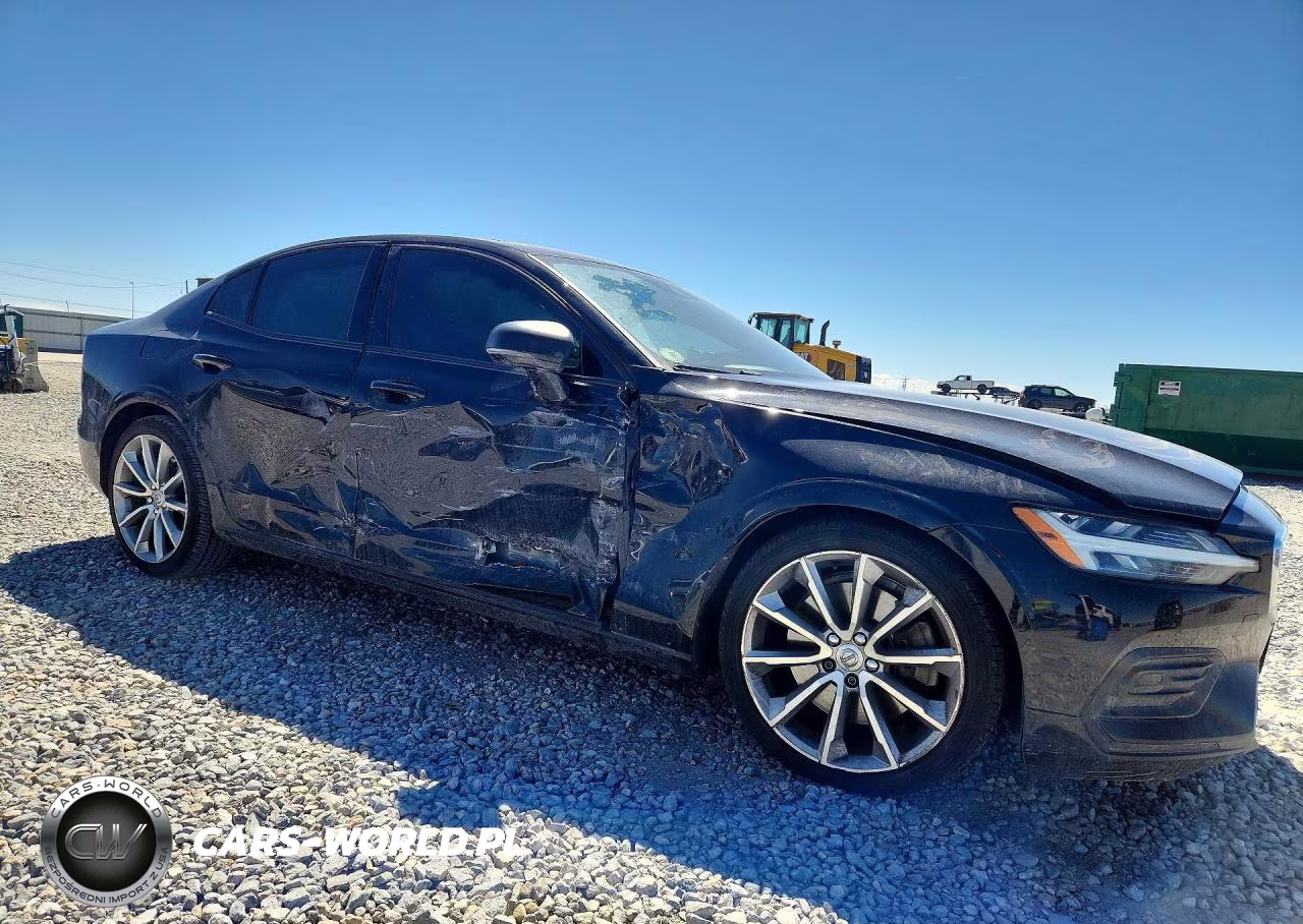 2020 Volvo S60 T6 Momentum VIN:7JRA22TKXLG042096 - 4