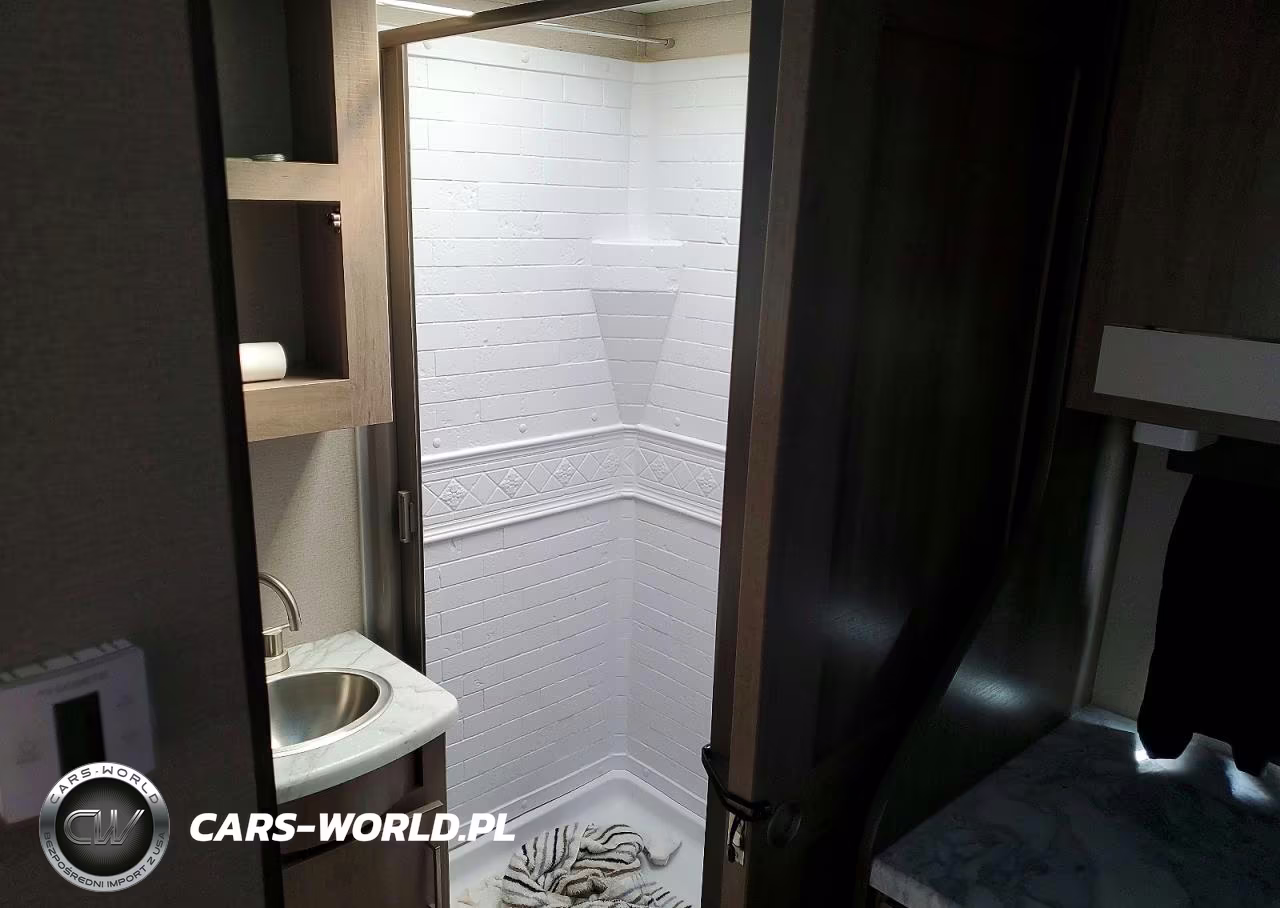 2023 Grand Design Imagine Camper VIN:573TE262XP3431899 - 9