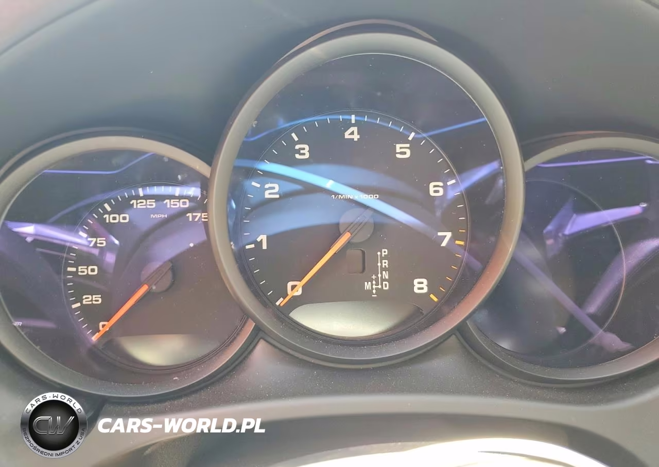 2020 Porsche Macan VIN:WP1AA2A5XLLB02821 - 9