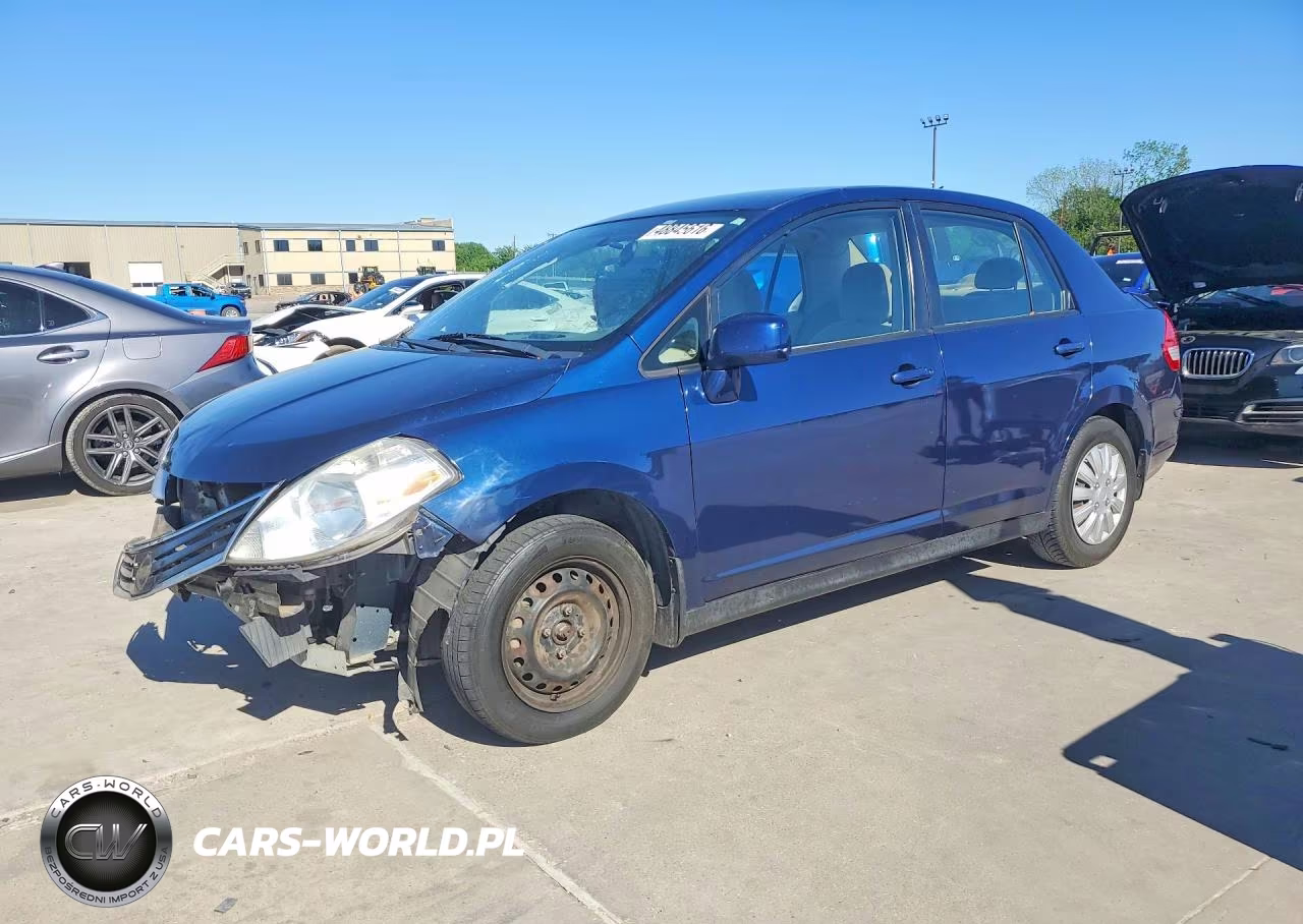 2010 Nissan Versa 1.8 S