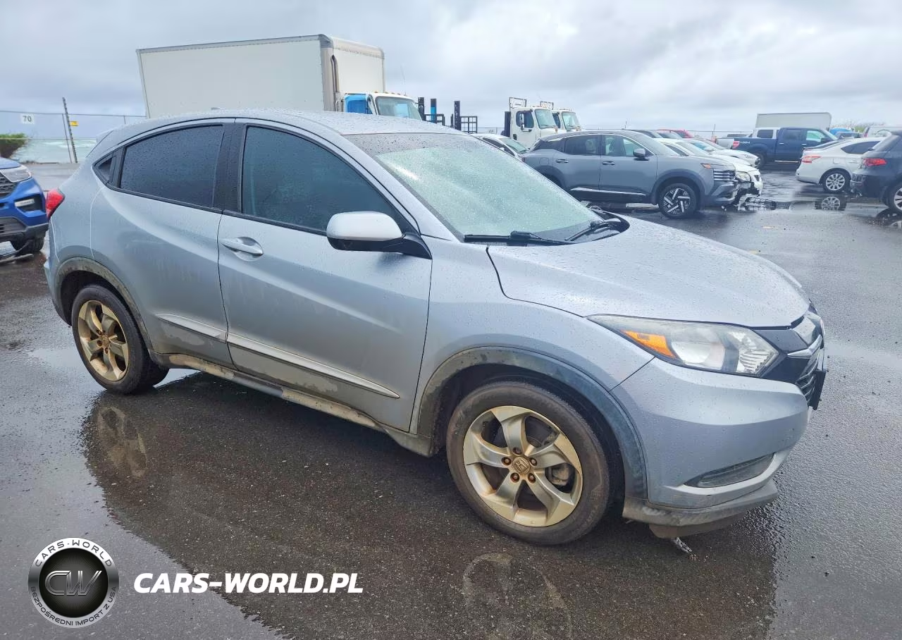 2017 Honda Hr-V Lx VIN:3CZRU5H30HM713796 - 4