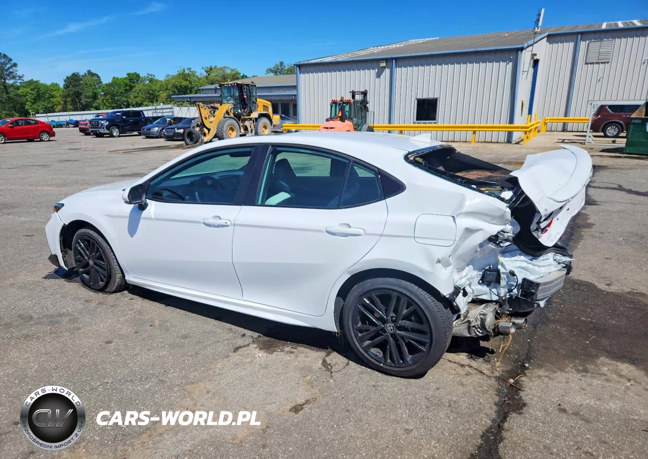 2026 Toyota Camry Se VIN:4T1DAACKXTU677955 - 2