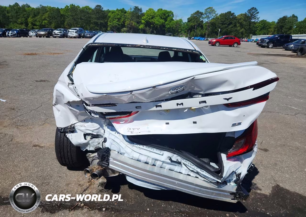 2026 Toyota Camry Se VIN:4T1DAACKXTU677955 - 6