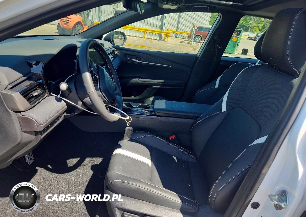 2026 Toyota Camry Se VIN:4T1DAACKXTU677955 - 7