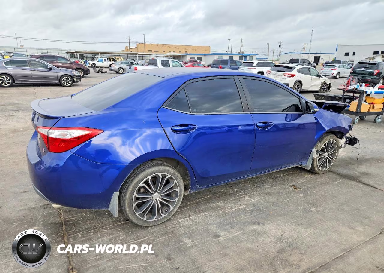 2015 Toyota Corolla S Plus VIN:2T1BURHE5FC480195 - 3