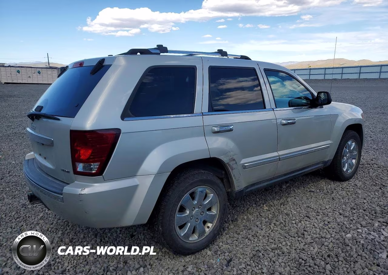 2010 Jeep Grand Cherokee VIN:1J4RR5GT6AC151235 - 3