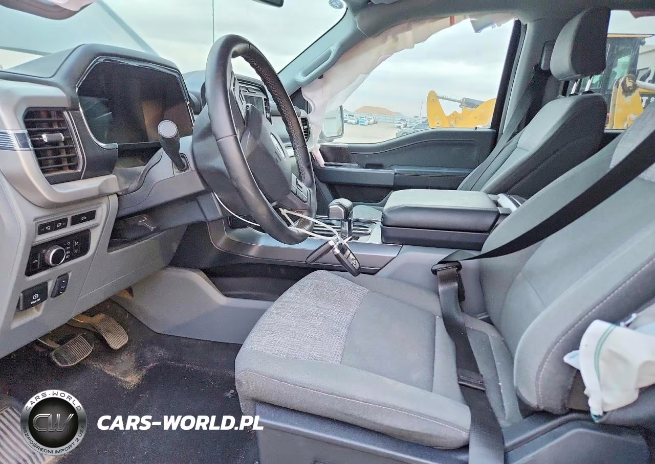 2023 Ford F150 Lightning Pro VIN:1FTVW1EL2PWG30204 - 7