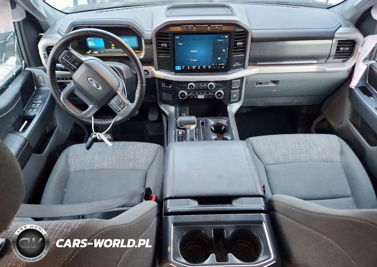 2023 Ford F150 Lightning Pro VIN:1FTVW1EL2PWG30204 - 8