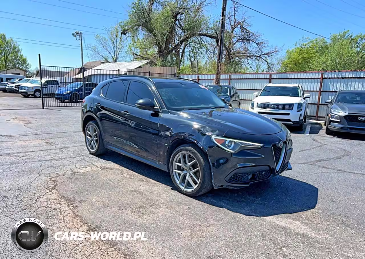 2018 Alfa Romeo Stelvio Sport