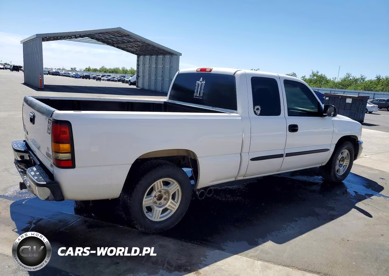 2005 GMC New Sierra C1500 VIN:2GTEC19TX51311494 - 3