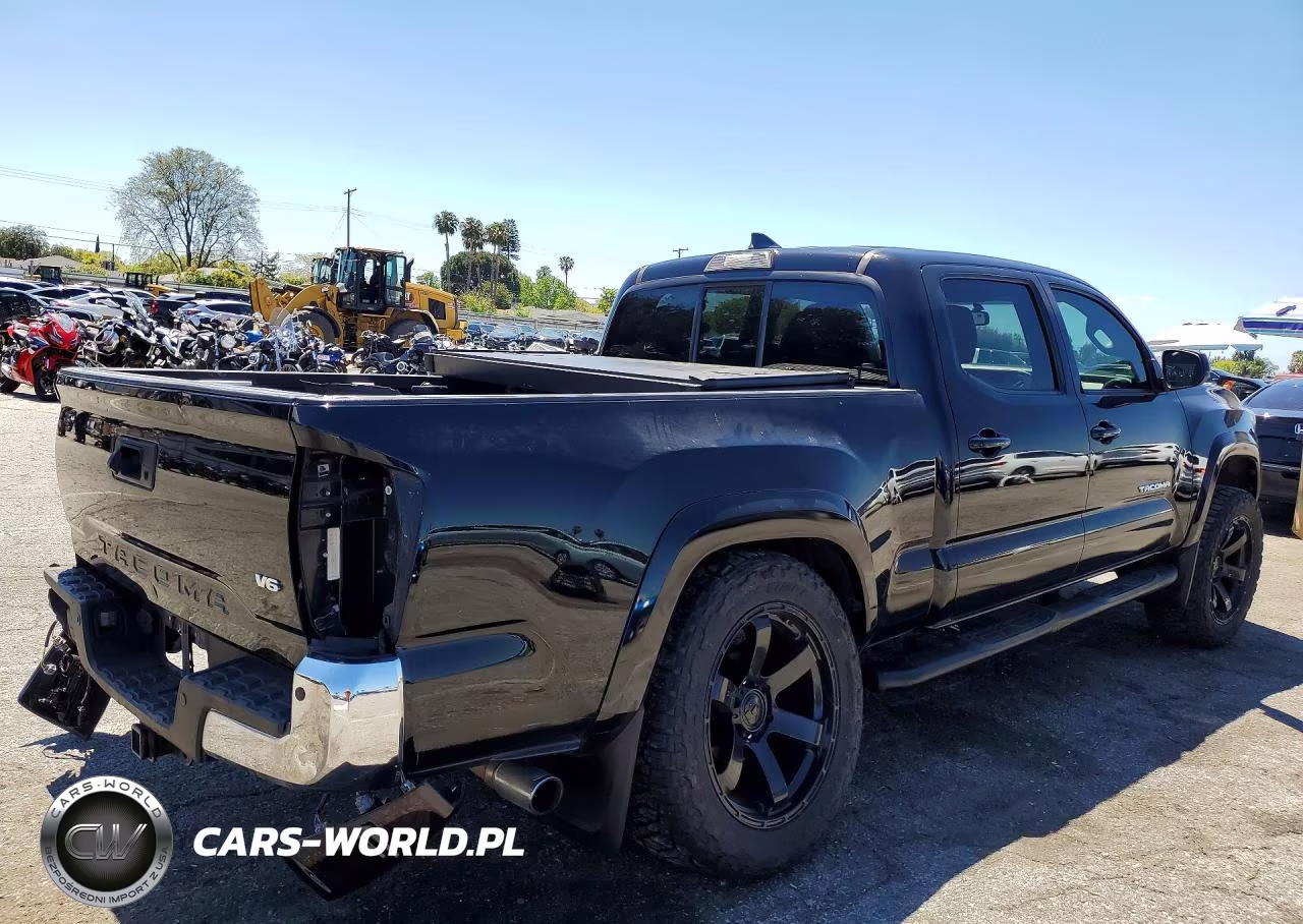 2017 Toyota Tacoma Sr5 V6 VIN:5TFBZ5DN6HX003621 - 3