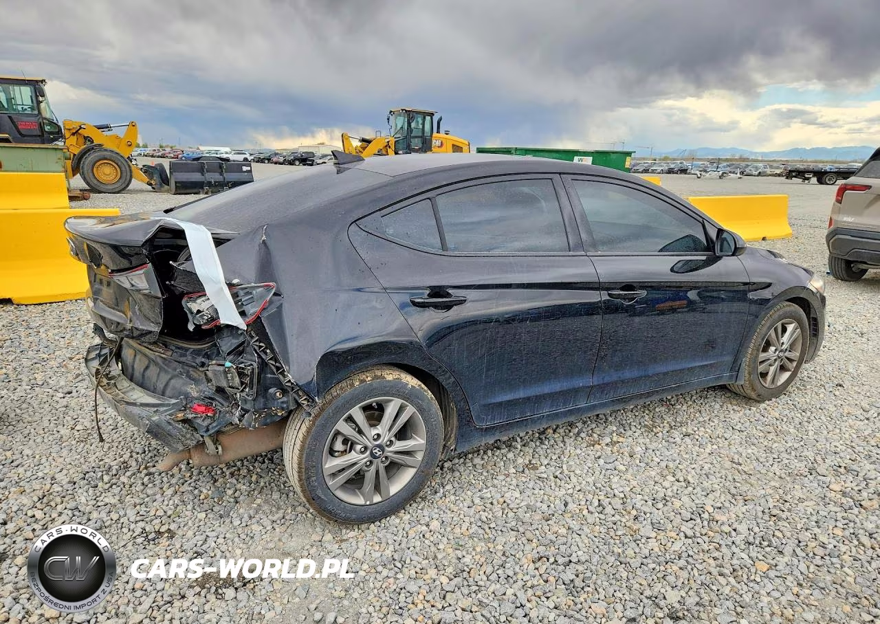 2018 Hyundai Elantra VIN:5NPD84LF5JH339830 - 3