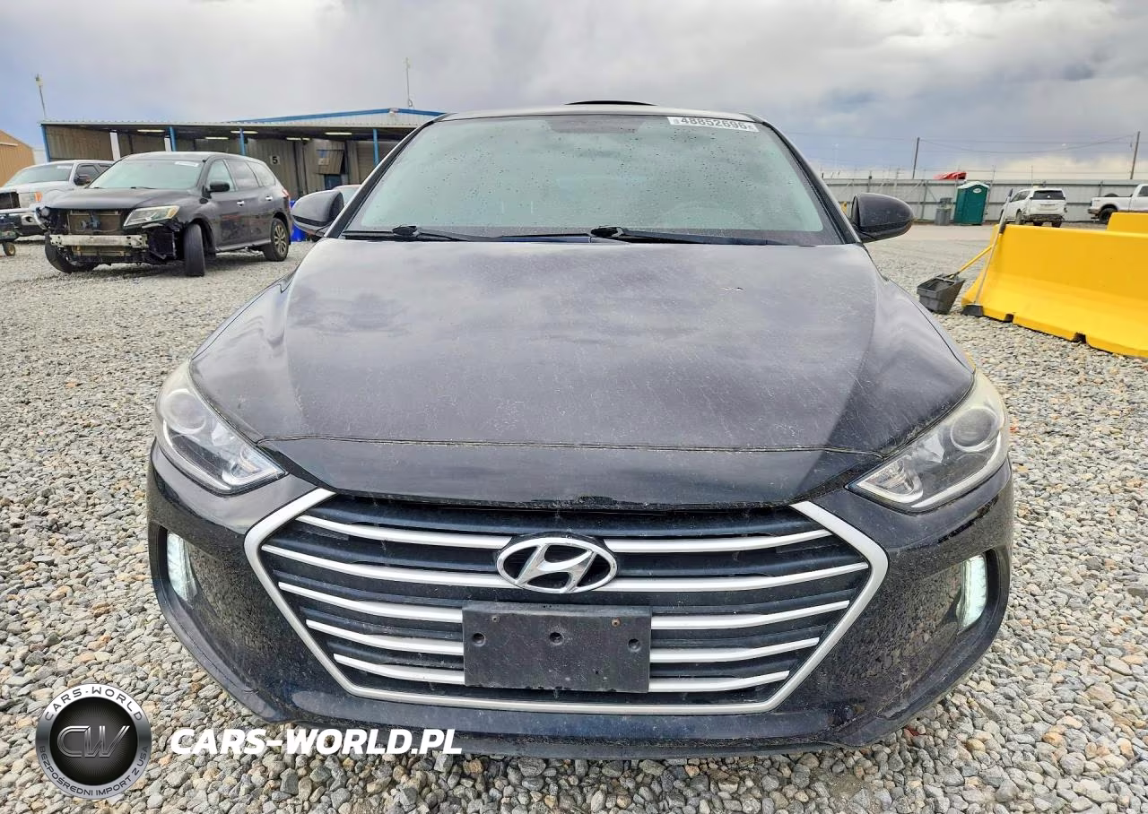 2018 Hyundai Elantra VIN:5NPD84LF5JH339830 - 5