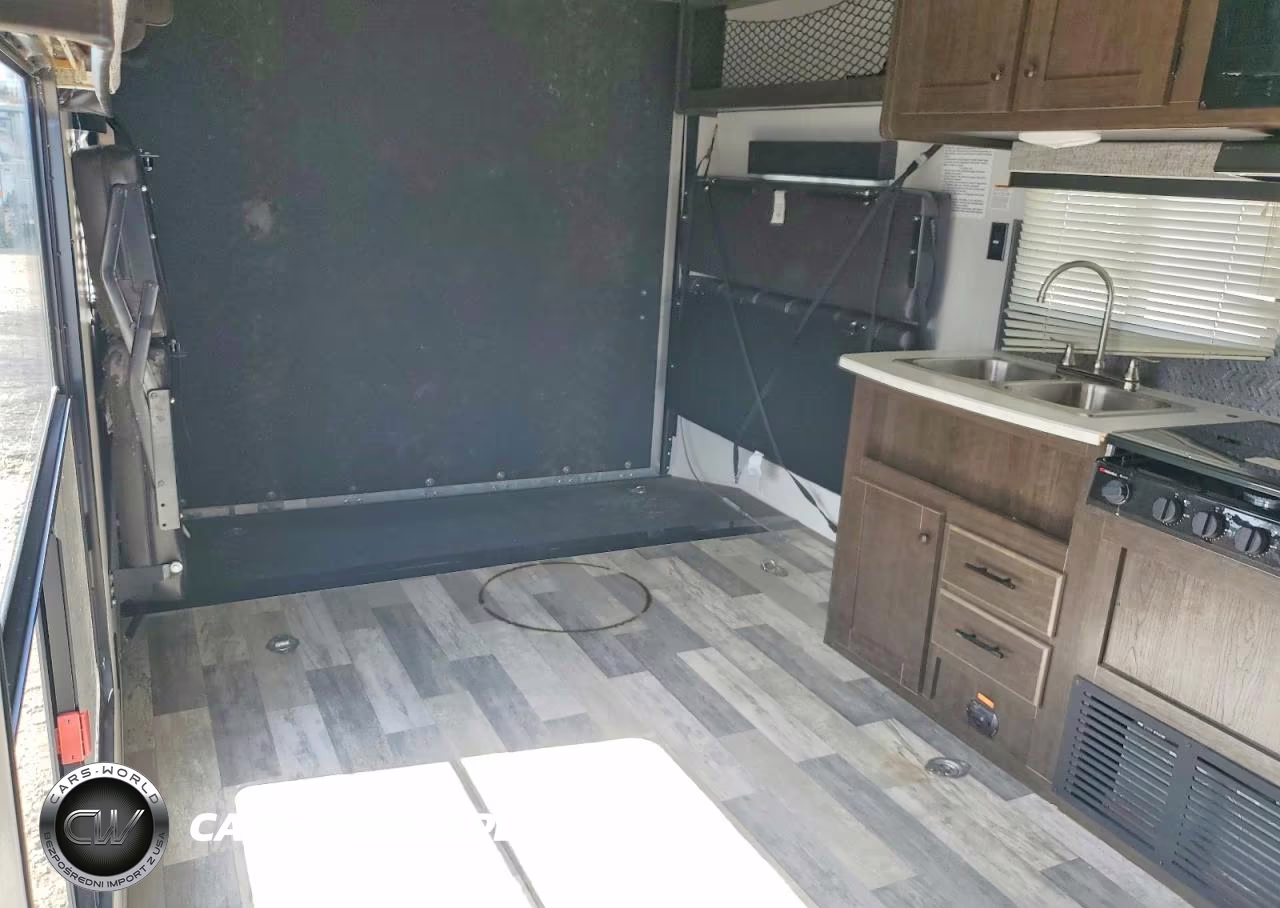 2020 Heartland Lithium Camper VIN:5SFCB2920LE434950 - 6