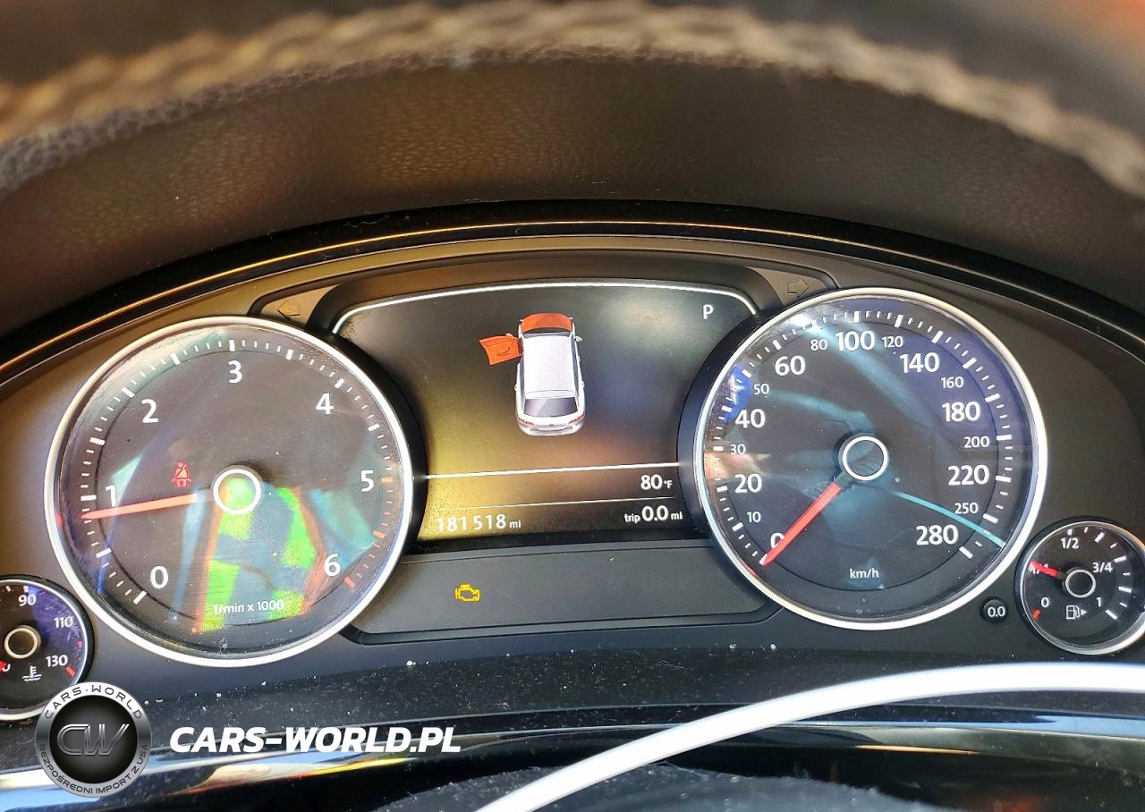 2015 Volkswagen Touareg V6 Tdi VIN:WVGEP9BP8FD005699 - 9
