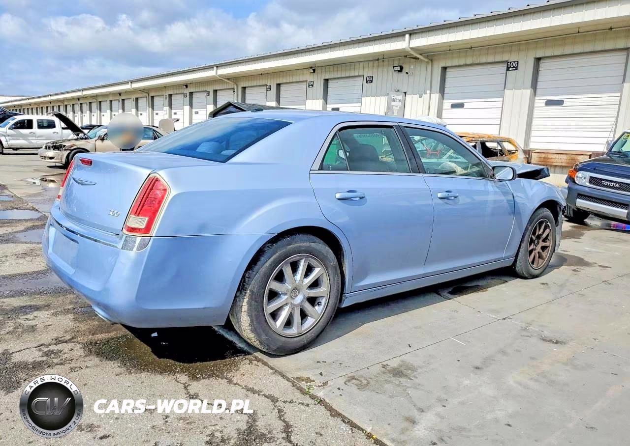 2012 Chrysler 300 VIN:2C3CCAAGXCH166147 - 3