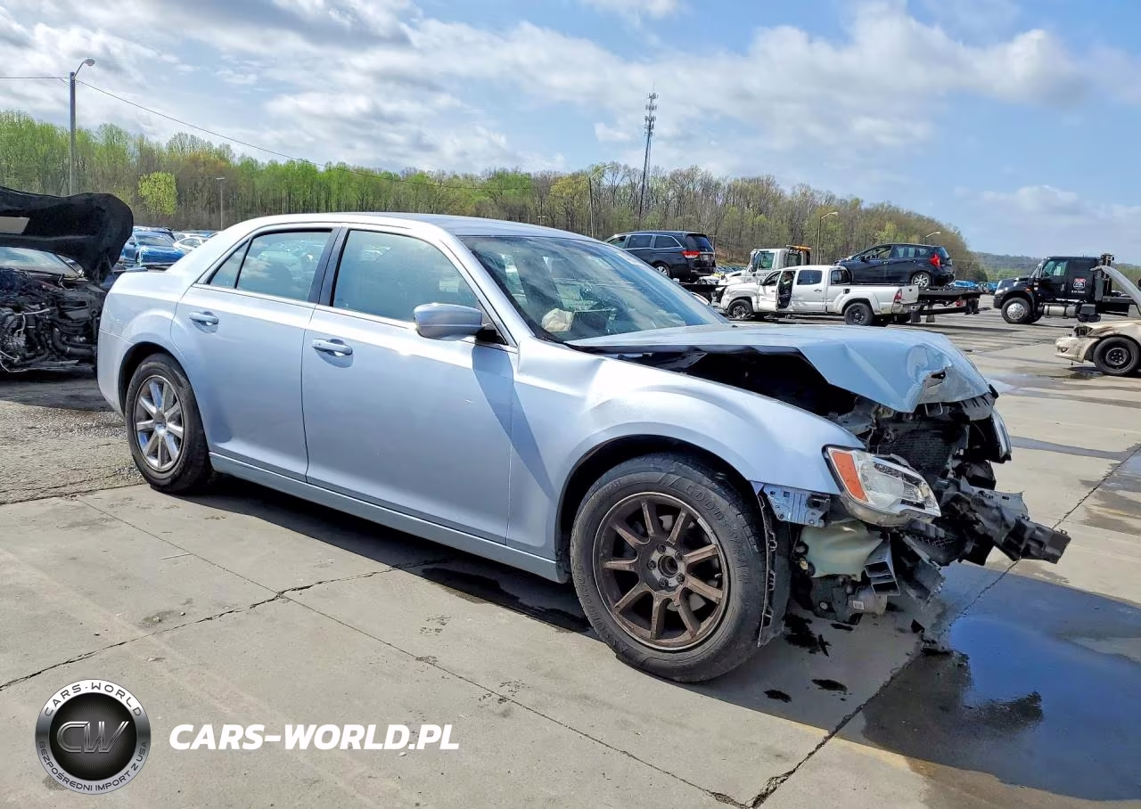 2012 Chrysler 300 VIN:2C3CCAAGXCH166147 - 4