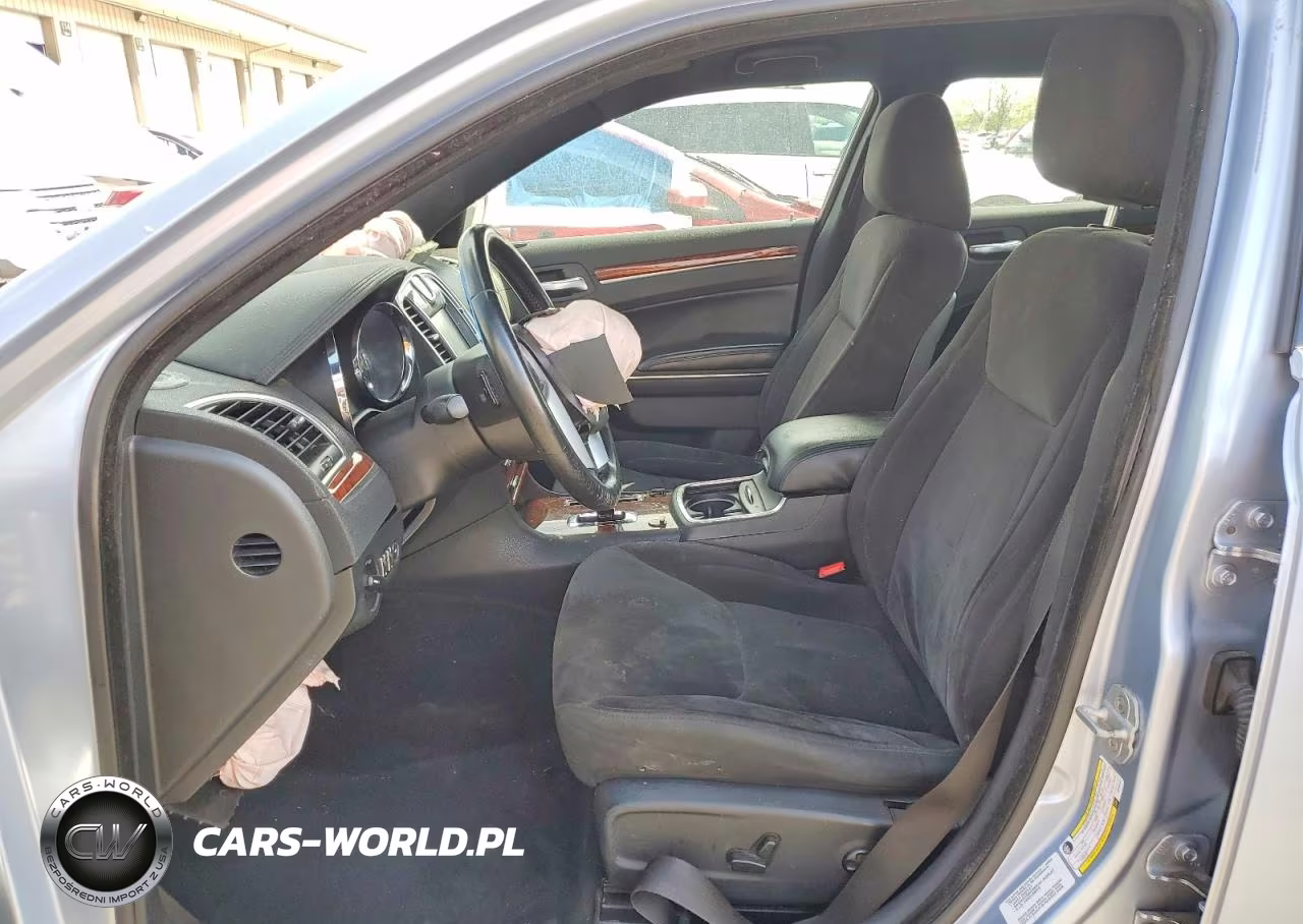 2012 Chrysler 300 VIN:2C3CCAAGXCH166147 - 7