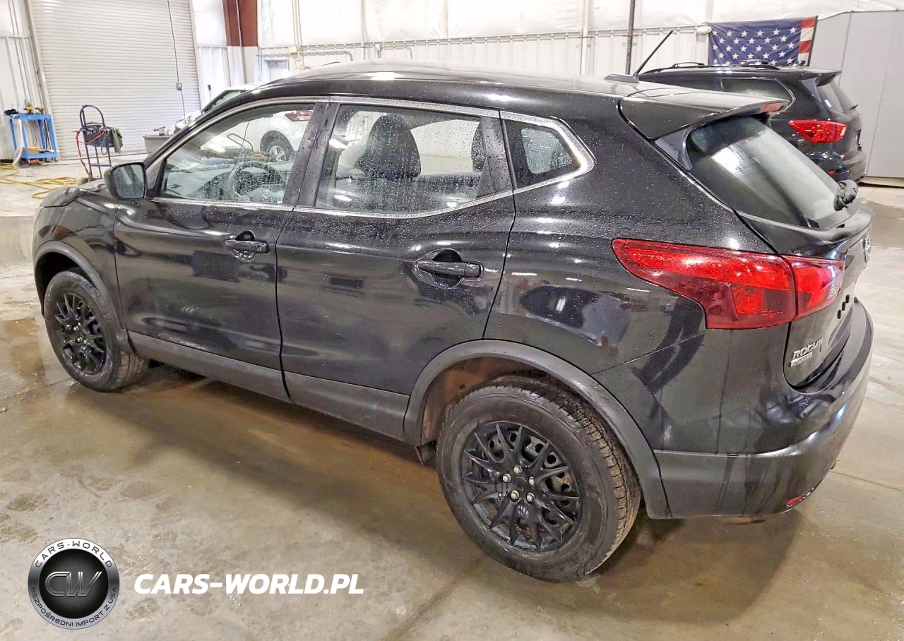 2018 Nissan Rogue Sport S VIN:JN1BJ1CR2JW259564 - 2