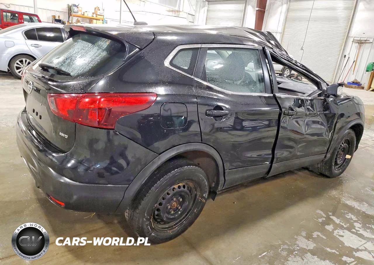 2018 Nissan Rogue Sport S VIN:JN1BJ1CR2JW259564 - 3