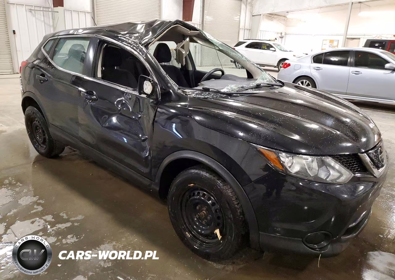 2018 Nissan Rogue Sport S VIN:JN1BJ1CR2JW259564 - 4